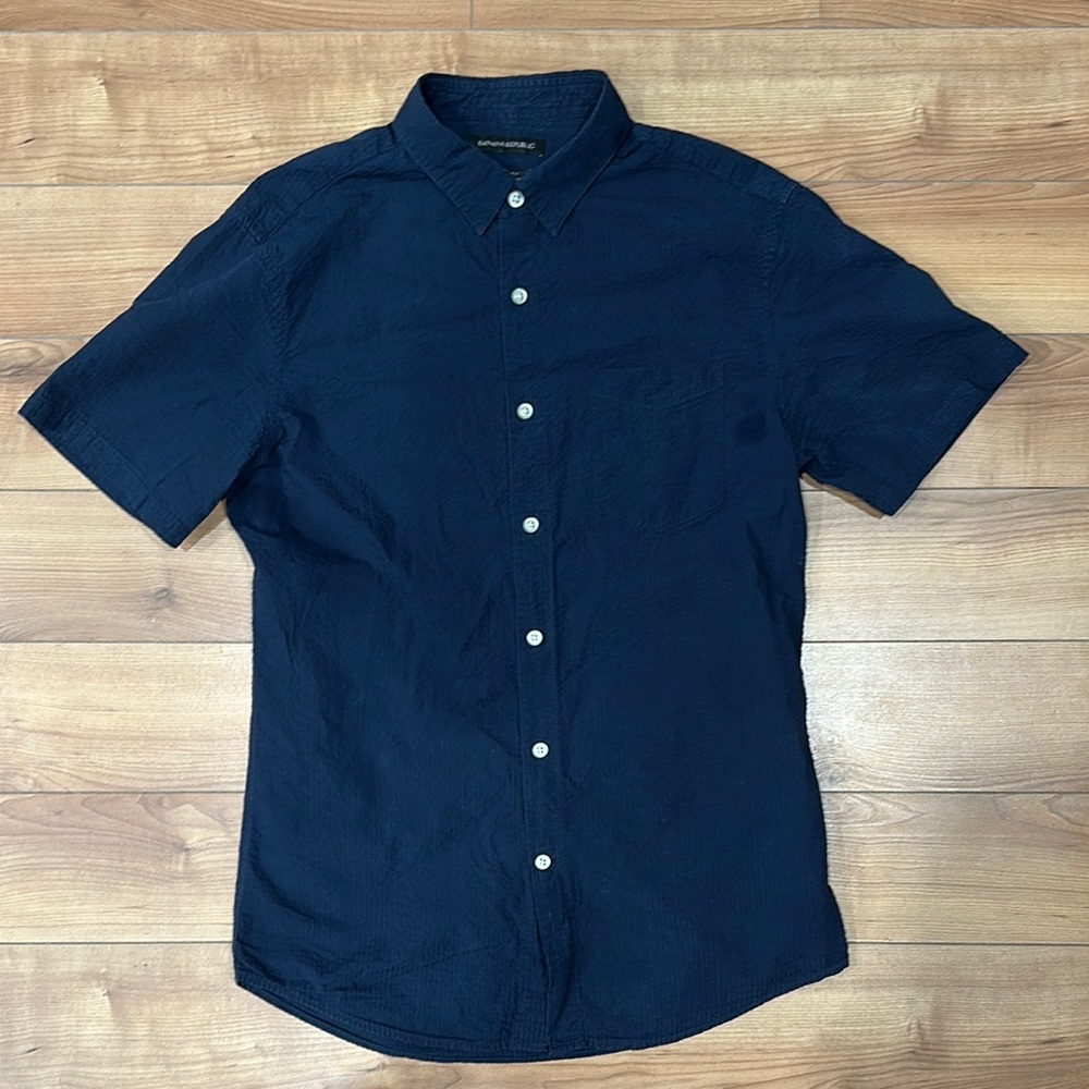 Banana Republic Blue Casual Button Down Shirt